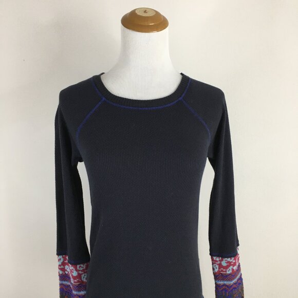 FREE PEOPLE Dark Blue Multicolor Knit Sleeve Insert Rounded Hem Textured Shirt - Picture 6 of 12